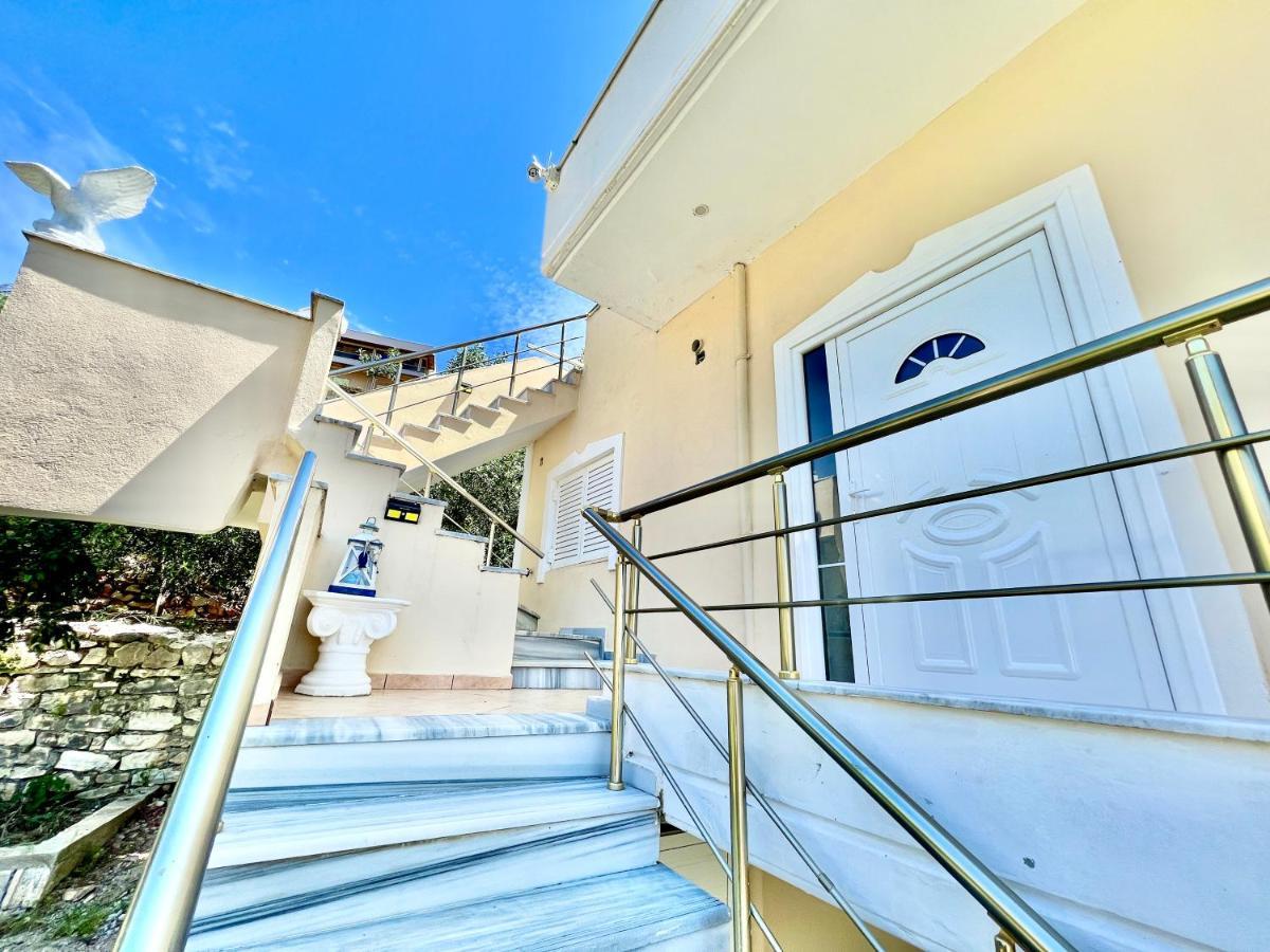 Propery Under Renovation Apartment Sarandë Exterior foto